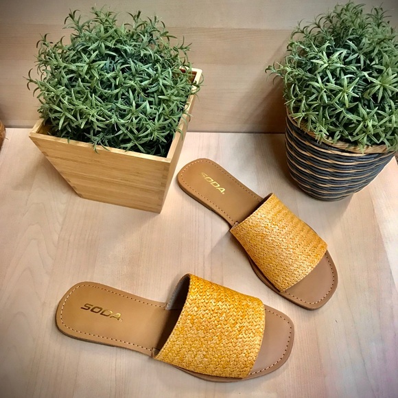 Mustard / yellow Sandal - Picture 4 of 4